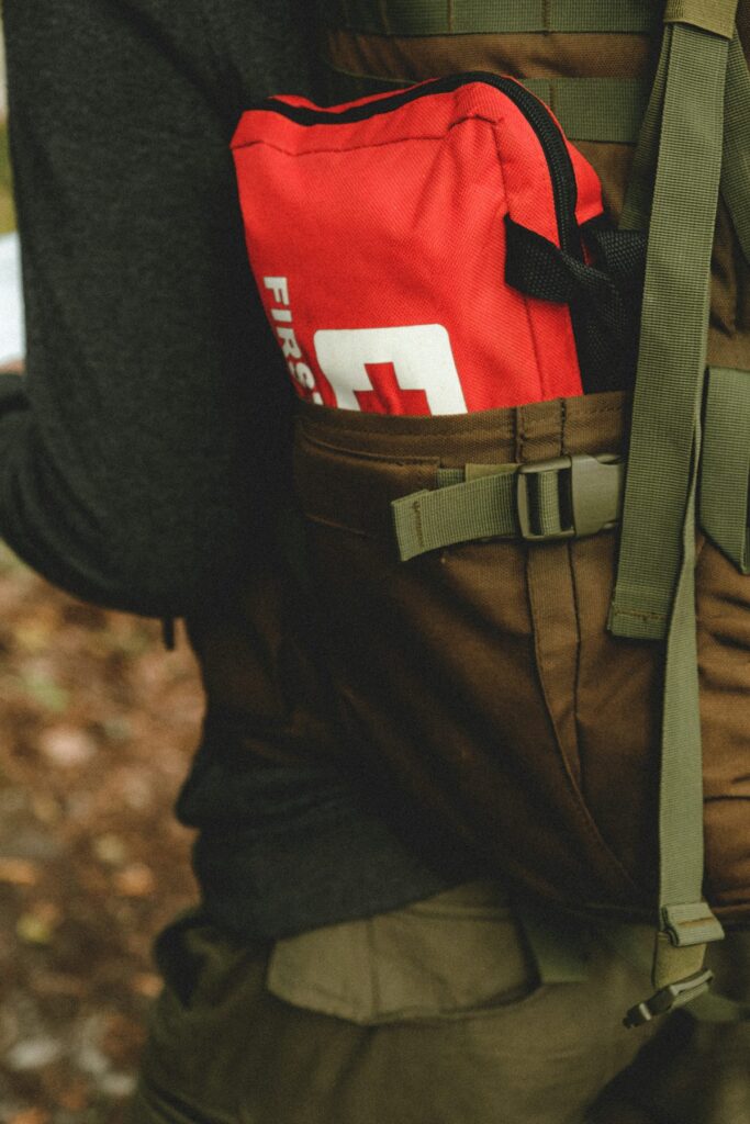 Trousse de premiers secours pour randonneur débutant
